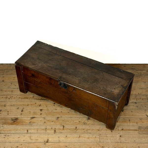 M-6906 Antique Early Welsh Oak Large Coffer (9)