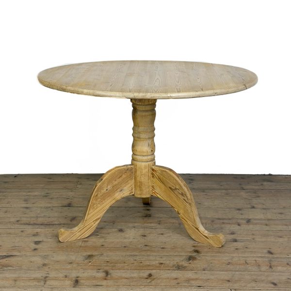 M-6919 Vintage Pine Circular Kitchen Table 3