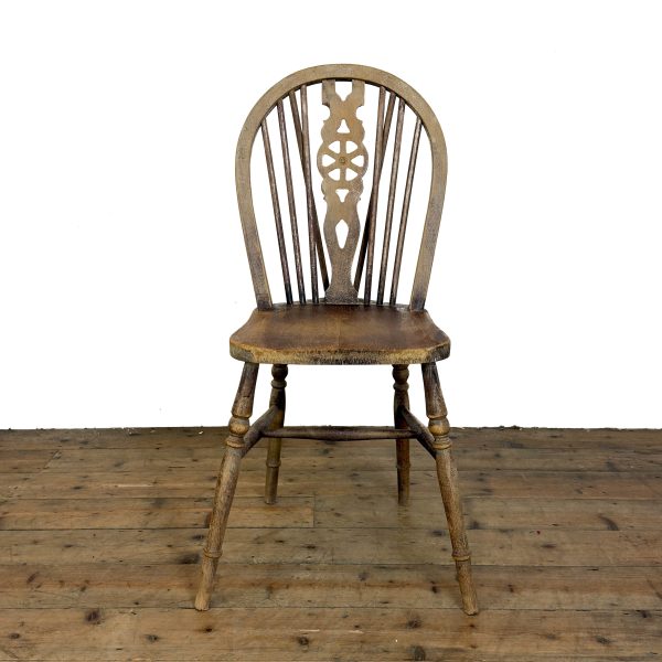 M-6862 Set of Four Wheelback Kitchen Chairs (6)