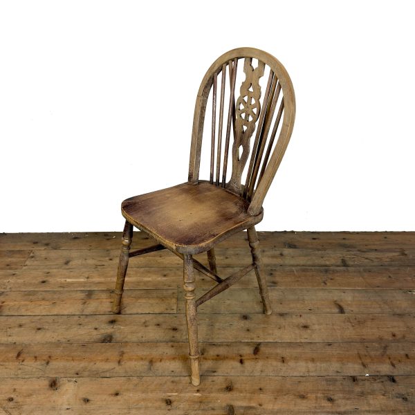 M-6862 Set of Four Wheelback Kitchen Chairs (9)