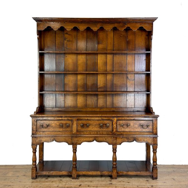 M-6920A Traditional Oak Potboard Dresser (5)