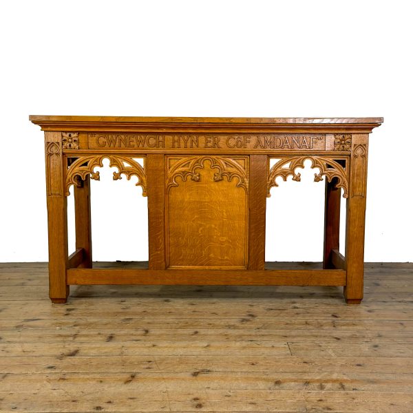 M-7030 Antique Gothic Revival Golden Oak Welsh Chapel Alta (1)