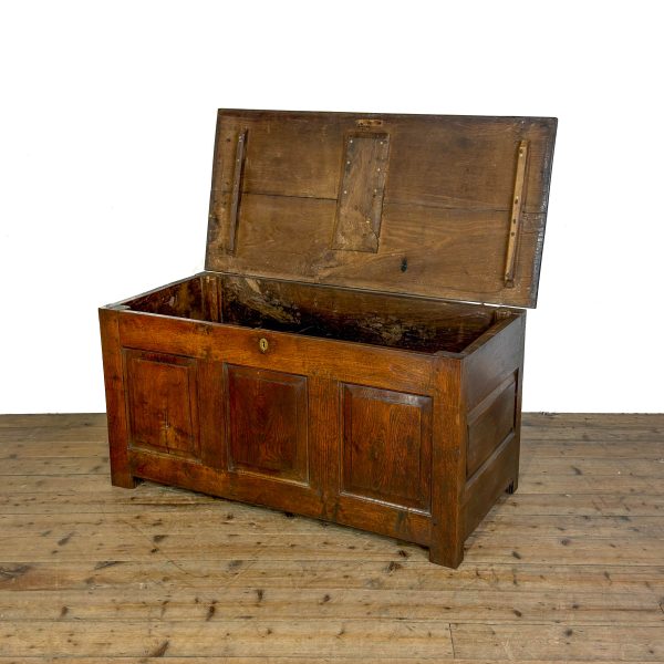 M-7038 Antique 19th Century Oak Coffer (4)