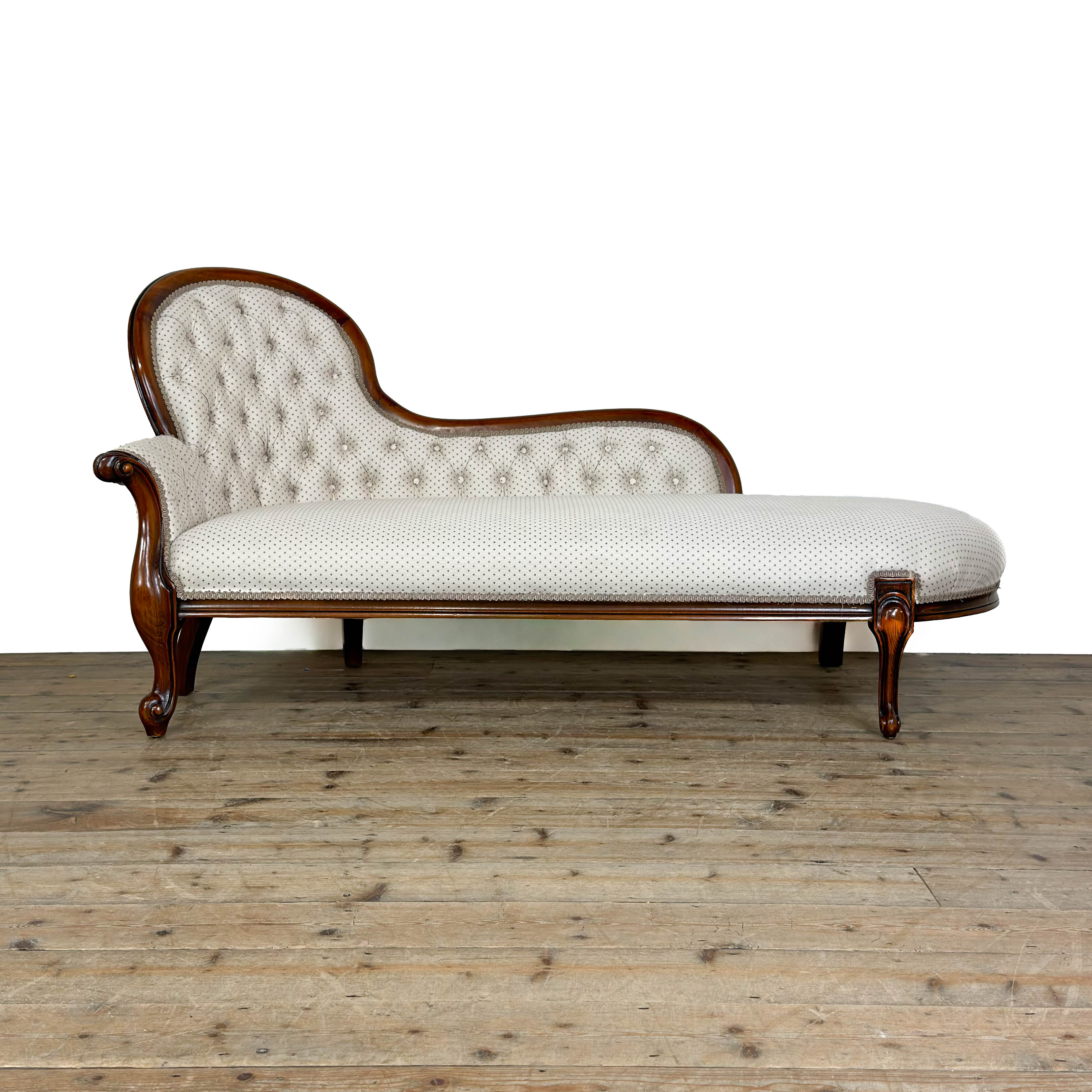 M-7064 Victorian Style Chaise Lounge (7)
